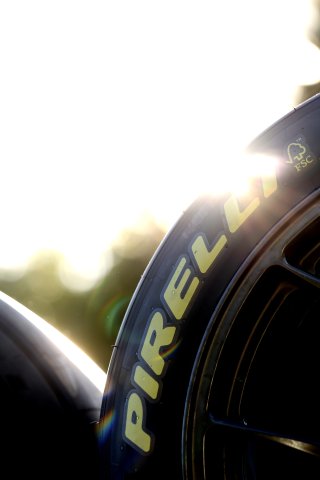 Pirelli Tyres | SRO / JEP