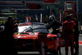 #991 - Paradine Competition - Darren LEUNG - Sean GELAEL - Toby SOWERY - Jake DENNIS - BMW M4 GT3 EVO | SRO / JEP