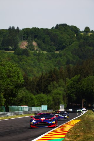 #33 - Verstappen.com Racing - Thierry VERMEULEN - Chris LULHAM - Harry KING - Aston Martin Vantage AMR GT3 EVO | SRO / JEP