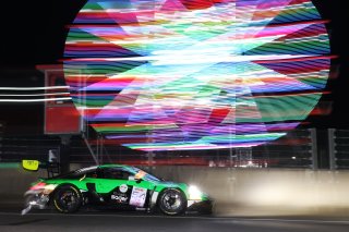 #54 - Dinamic GT - Philipp SAGER - Marvin DIENST - Guilherme MOURA DE OLIVEIRA - Christopher ZOCHLING - Porsche 911 GT3 R (992)  | SRO / JEP