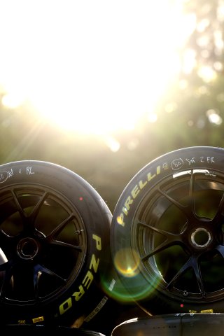 Pirelli Tyres | SRO / JEP