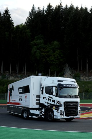 Teams arrive and setup at Circuit Spa-Francorchamps | SRO / JEP