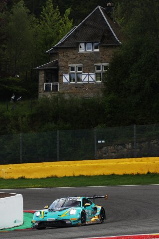 #992 - HubAuto Racing - Kevin Estre - Patrick Pilet - Laurens VANTHOOR - Porsche 911 GT3 R (992)
 | SRO/JEP