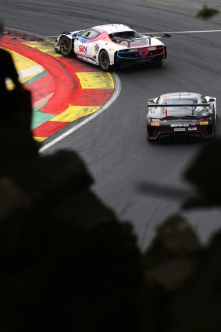 #93 - Sky Tempesta Racing - Christopher FROGGATT - Jonathan HUI - Eddie CHEEVER - Lilou WADOUX - Ferrari 296 GT3  | SRO/JEP