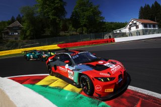 #992 - Paradine Competition - James KELLETT - Pedro EBRAHIM - Charles CLARK - Maxime OOSTEN - BMW M4 GT3 EVO | SRO / JEP