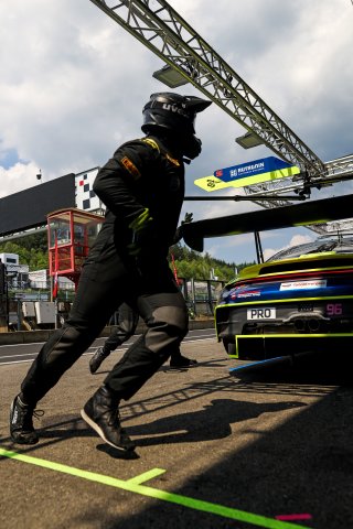 #96 - Rutronik Racing - Patric NIEDERHAUSER - Sven M?LLER - Julien ANDLAUER - Porsche 911 GT3 R (992)  | SRO/JEP