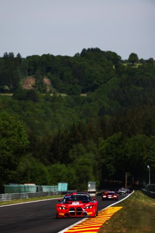 #992 - Paradine Competition - James KELLETT - Pedro EBRAHIM - Charles CLARK - Maxime OOSTEN - BMW M4 GT3 EVO | SRO / JEP