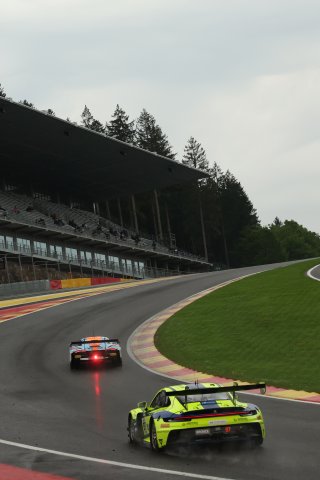 #97 - Rutronik Racing - Dustin BLATTNER - Dennis MARSCHALL - Loek HARTOG - Zacharie RICHARD ROBICHON - Porsche 911 GT3 R (992)
 | JEP / SRO 